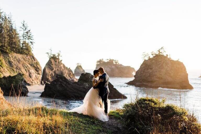 5 Reasons to Elope in Oregon