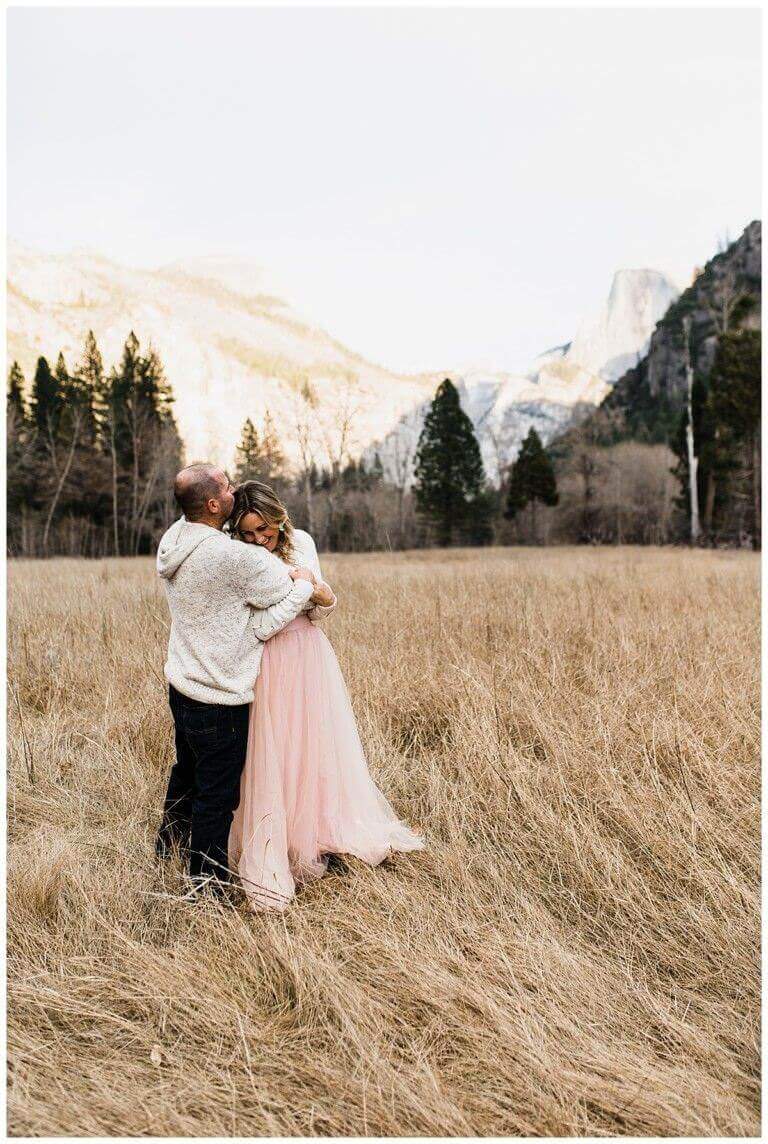 Yosemite-Adventure-Couples-Session