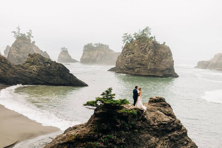 Southern Oregon Coast and Redwoods Elopement – Brooke and Luke