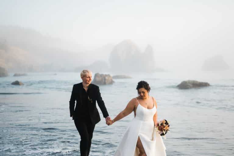Elope in Oregon on the coast