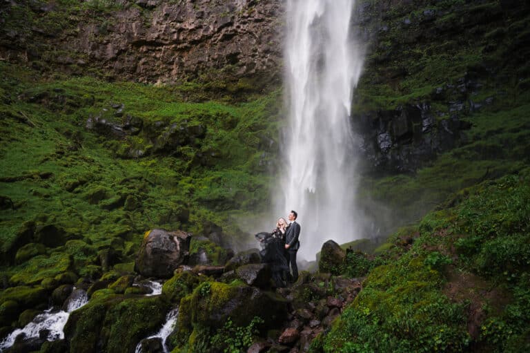 Umpqua National Forest Oregon elopement photographer