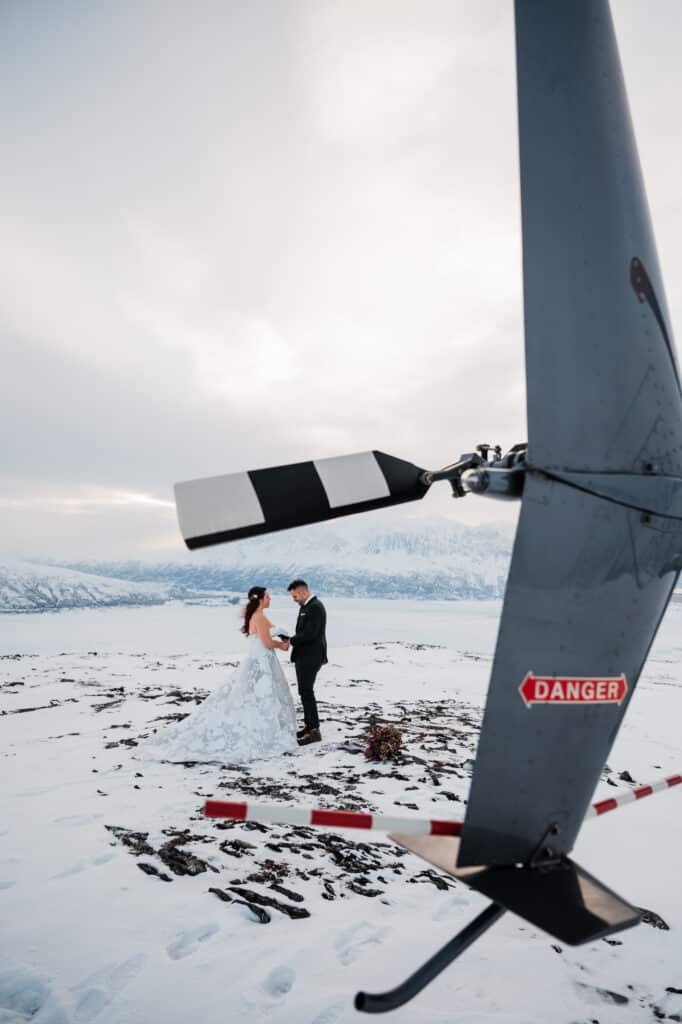 Lucy Zac Alaska Elopement Highlights WEB 79 682x1024
